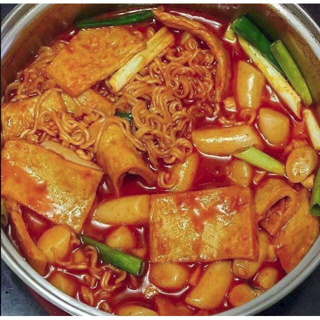 500G BÁNH GẠO NGON +MÌ CHINNOO + SỐT + KIM CHI + BỘT PM