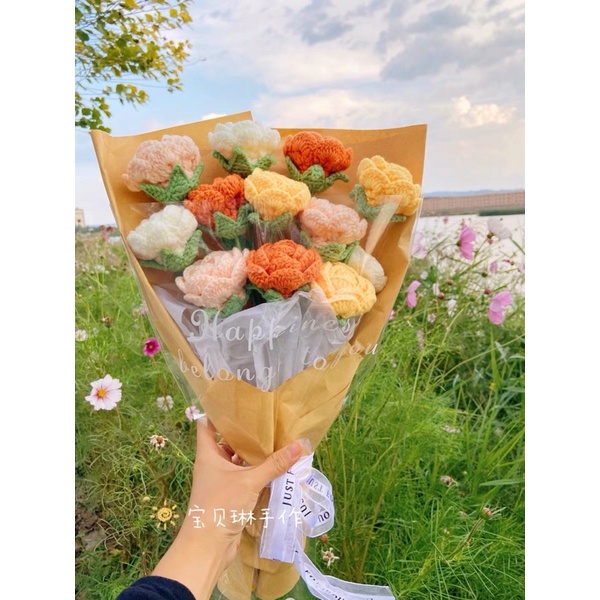 LẺ 1 hoa hồng móc bằng len kèm túi +đèn led xinh xắn làm quà tặng