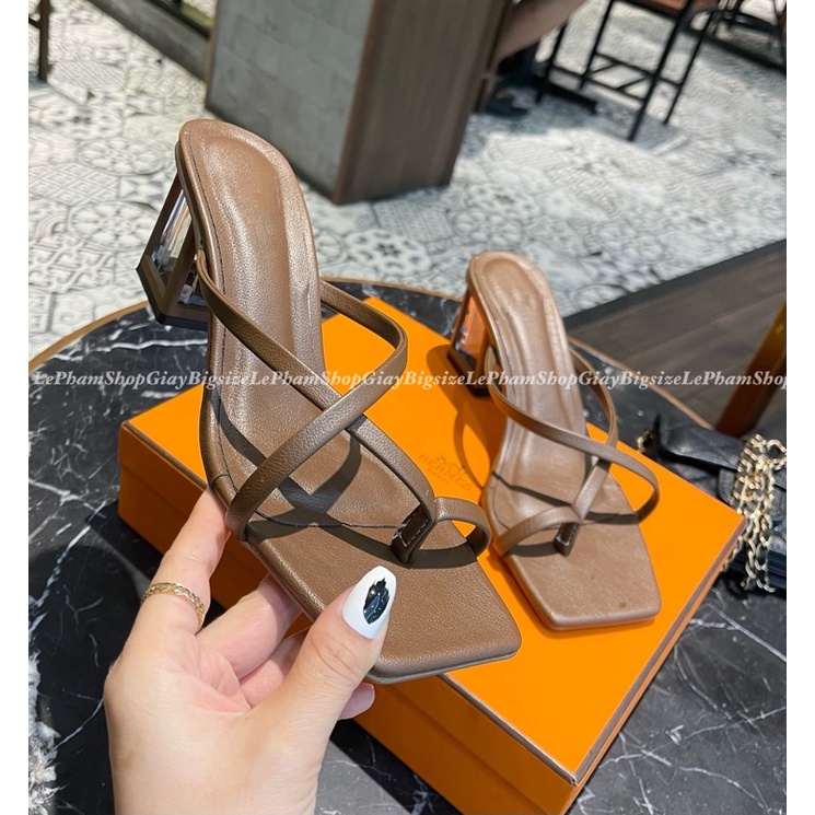 Guốc xỏ ngón bót trong bọc viền bigsize 40-44 DG05