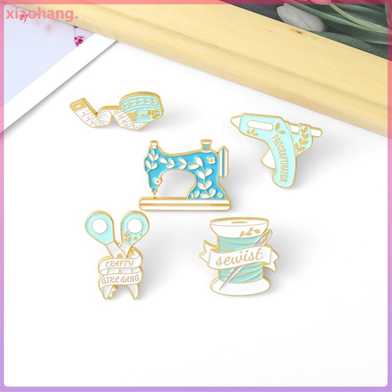 Huy hiệu cài áo thiết kế nhiều mẫu hoạt hình tùy chọn đáng yêu