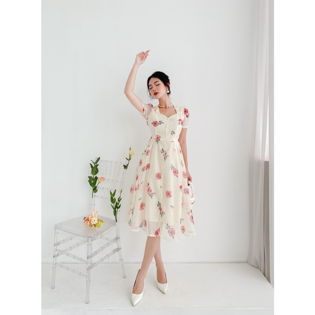 Váy hoa cổ vuông dáng dài tay bồng hai màu trắng, be Lolie YAME