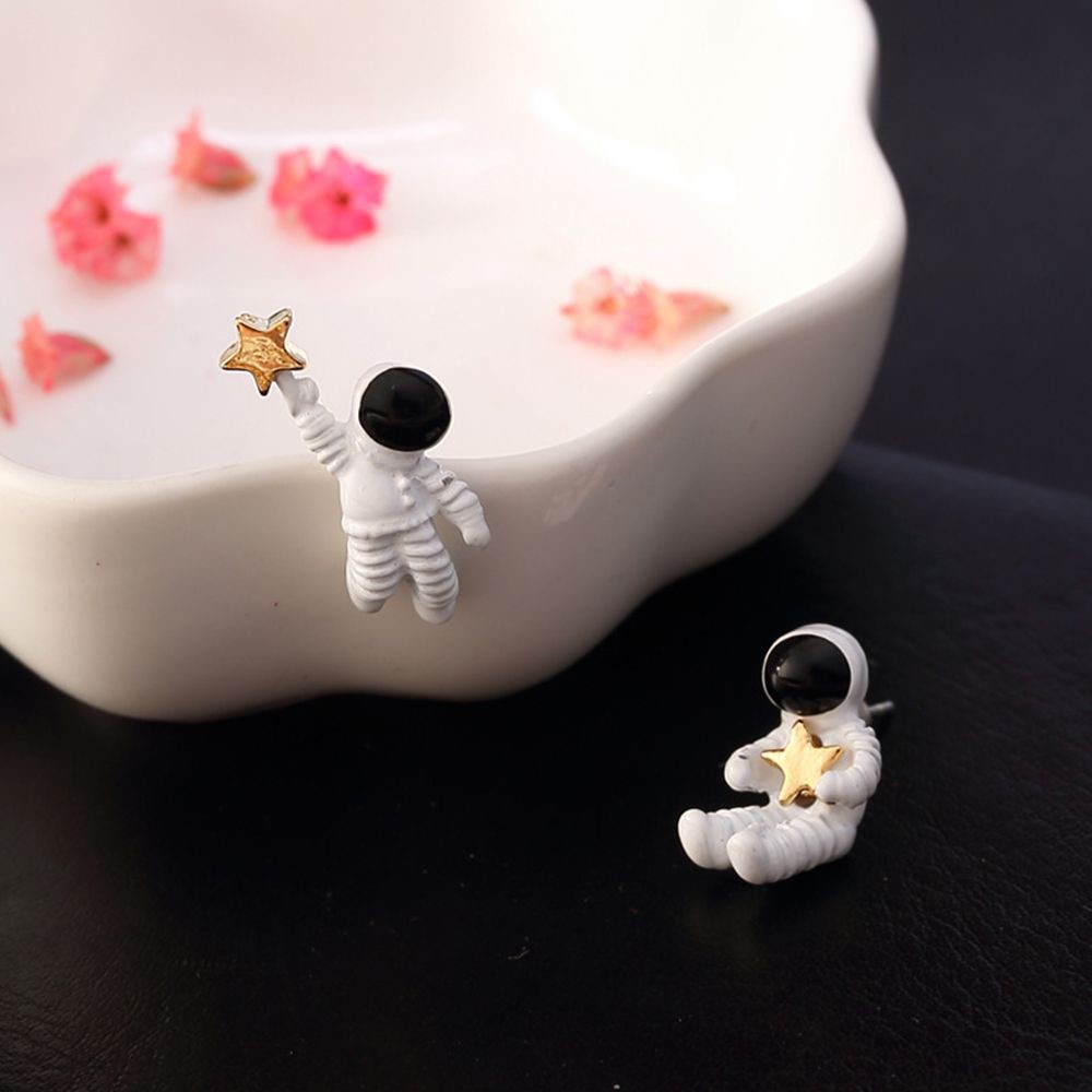 Khuyên Tai Hình Phi Hành Gia Vũ Trụ Dễ Thương Sáng Tạo Cho Nữ