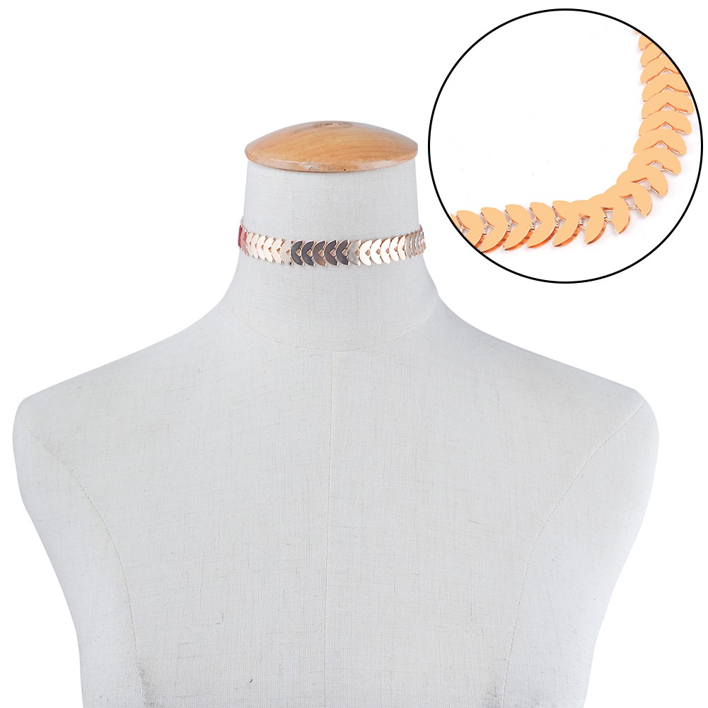 Vòng Cổ Choker Bằng Hợp Kim Họa Tiết Chiếc Lá Phong Cách Punk Cá Tính Cho Nữ