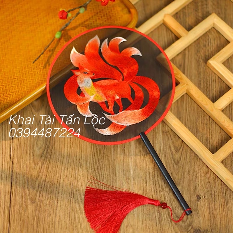 Quạt tròn cổ trang Tô Châu thêu 2 mặt hỏa hồ ly - hồ ly 9 đuôi đỏ