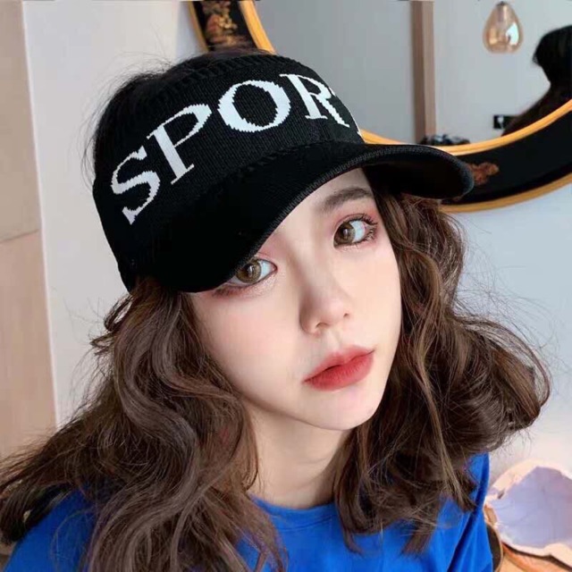 Mũ lưỡi trai nữa đầu
