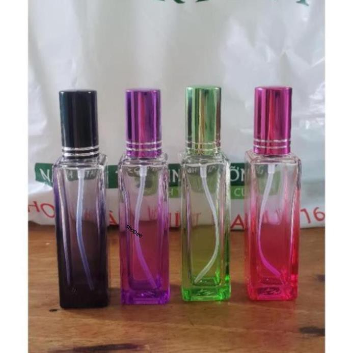 Chai chiết nước hoa vuông 20ml ( màu ngẫu nhiên ) | Thế Giới Skin Care