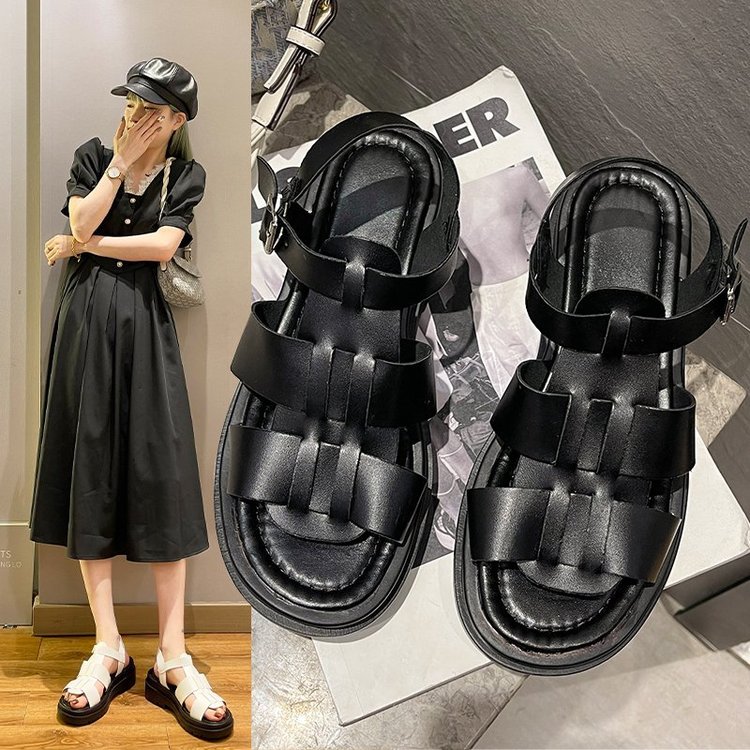 Fashion Round Head One Line Buckle Open Toe Middle Heel Flat Sandals for Women