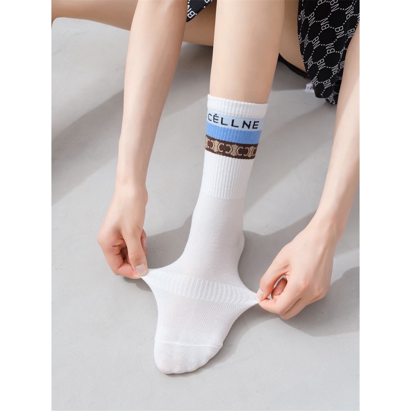 Vớ CELLNE cao cổ Nam nữ phong cách thể thao, năng động.