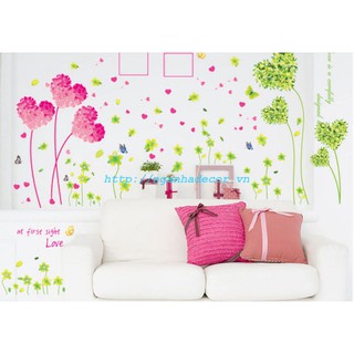 Decal dán tường hoa cỏ yêu thương kết hợp yêu từ cái nhìn đầu tiên