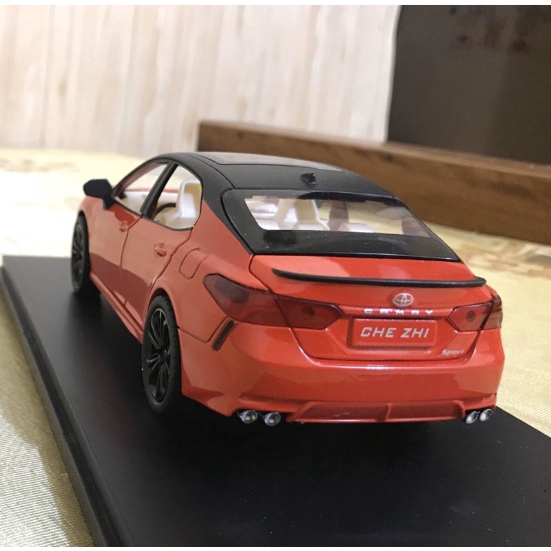 Decor xe mô hình TOYOTA CAMRY 1:24 - TOYOTA CAMRY Toàn thân hợp kim.