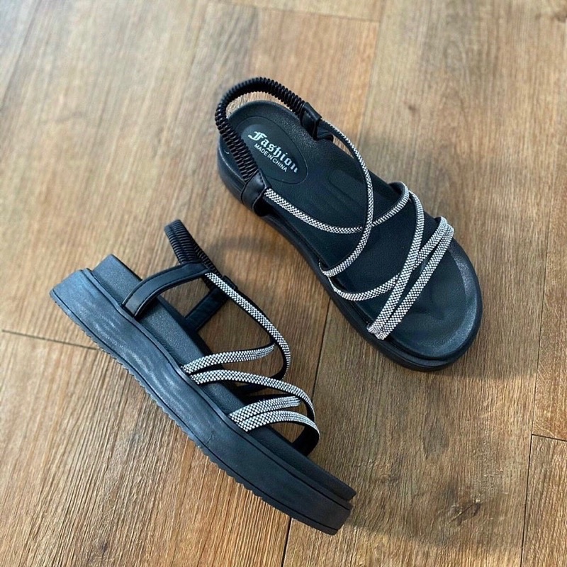 Sandal Dây Quai Đá Chéo