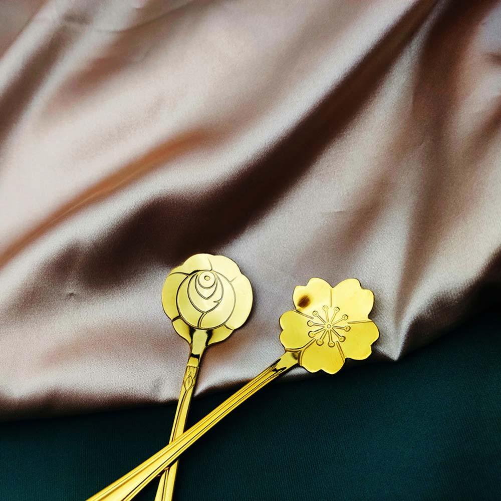 Bộ Muỗng Ăn Kem / Cà Phê / Món Tráng Miệng Bằng Thép Không Gỉ Họa Tiết Bông Hoa Kiểu Vintage