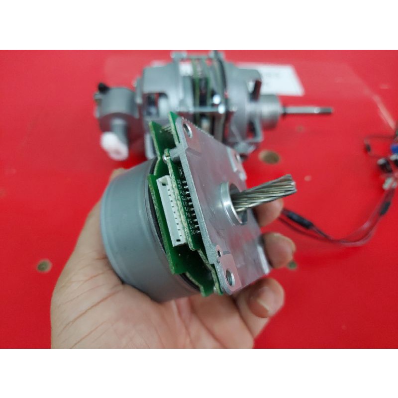 Đầu quạt D.I.Y 21W chạy ắc quy,pin nlmt...