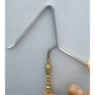 Móc lụp cu gáy