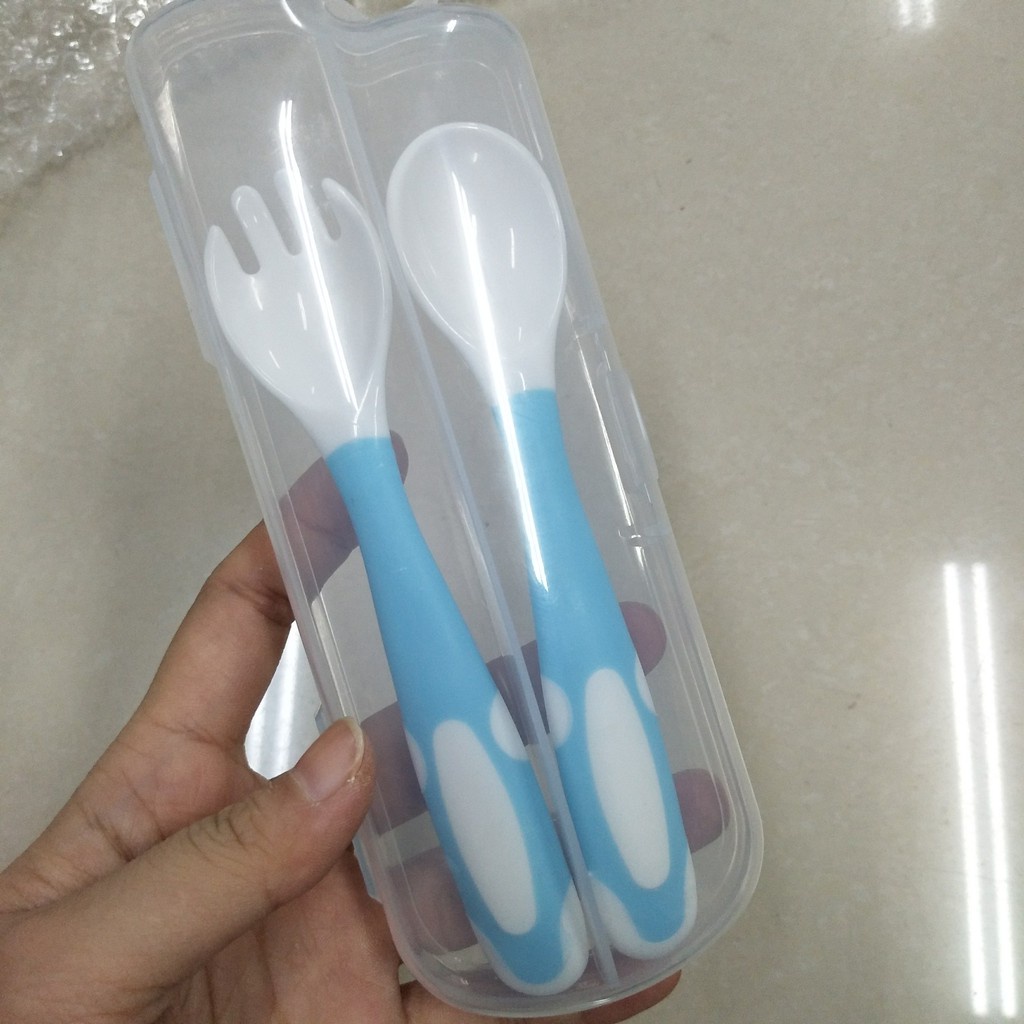 Set Thìa dĩa uốn cong 360 độ cao cấp kèm hộp cho bé tập xúc xinh xắn