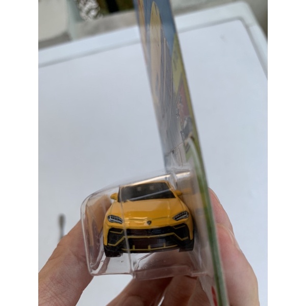 Xe Hot Wheels '17 Lamborghini Urus