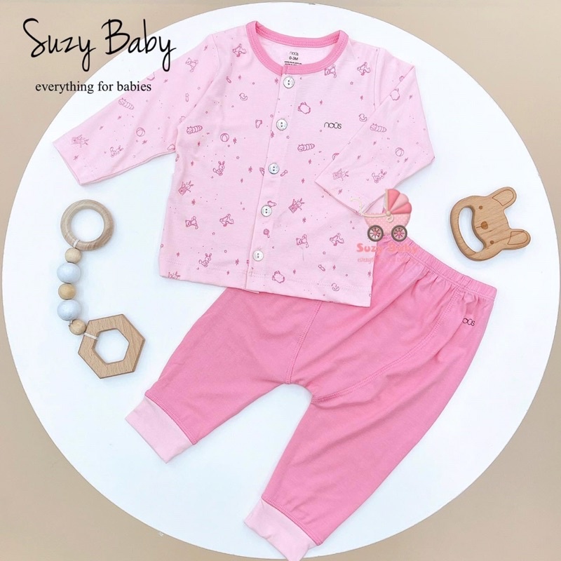 Bộ quần áo Nous dài tay cài thẳng