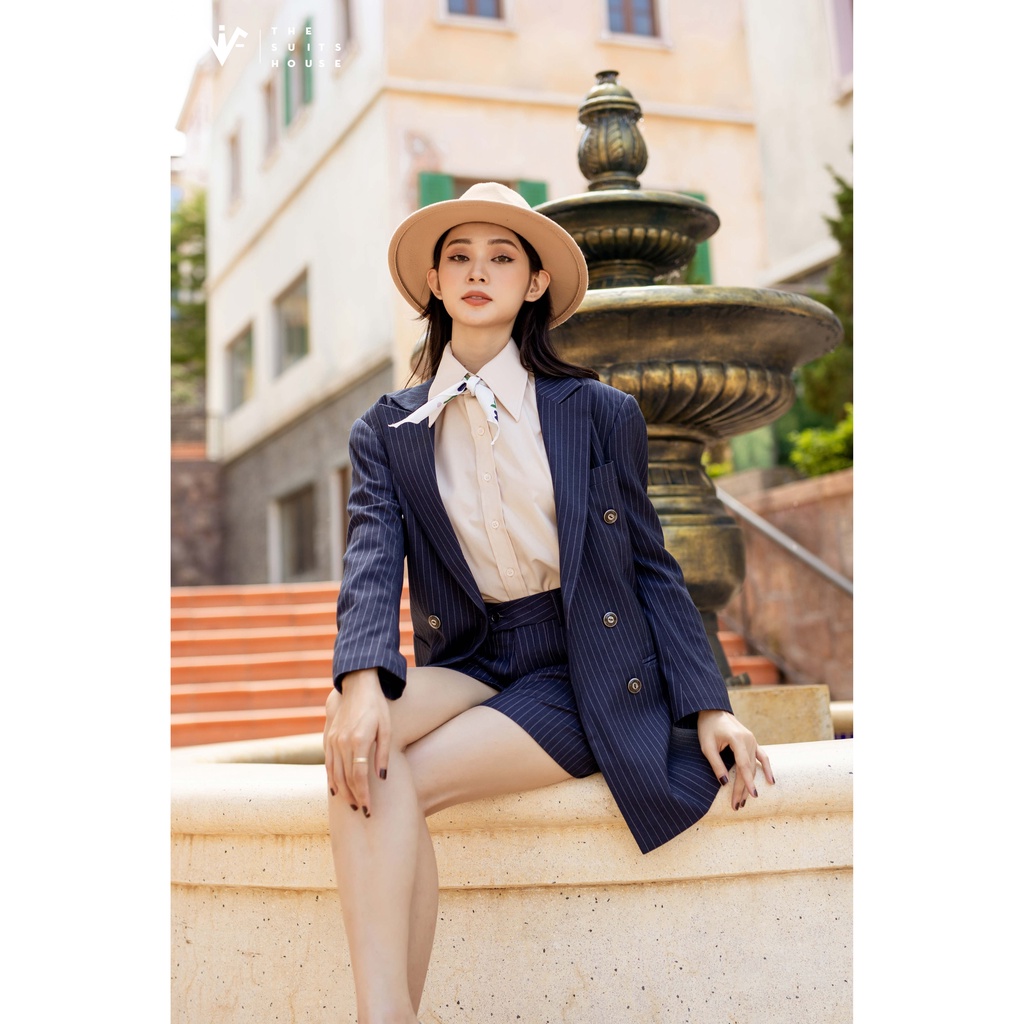 Bộ vest nữ xanh navy kẻ sọc phối chân váy, 6 khuy 2 túi, suits chuẩn form sartorial The Suits House