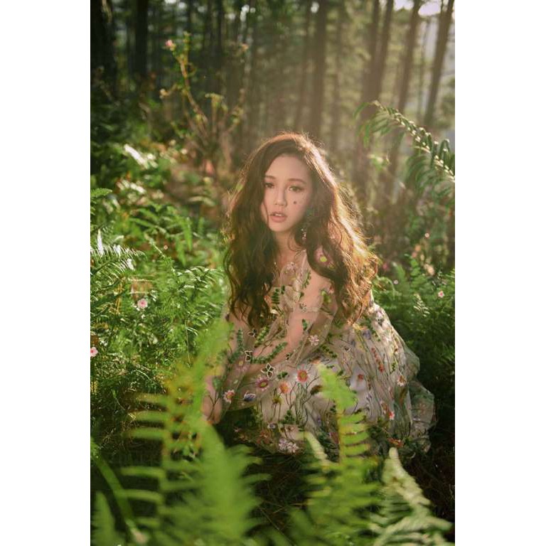 Váy ren cao cấp thêu hoa -Trend "Nhà anh ở đâu thế?" | BigBuy360 - bigbuy360.vn