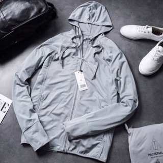 Áo chống nắng nam Uniqlo
