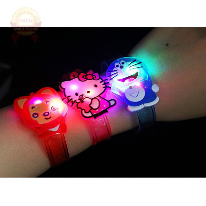 Đèn LED đồng hồ nhấp nhánh tiện dụng cho cả gia đình F757SP1