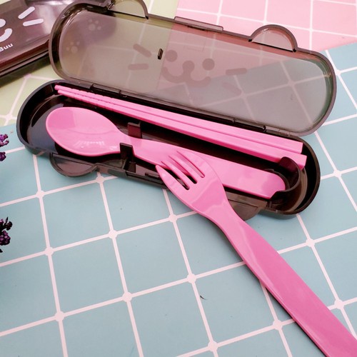 Bộ đũa, thìa, dĩa cho bé kèm hộp đựng NHẬT BẢN