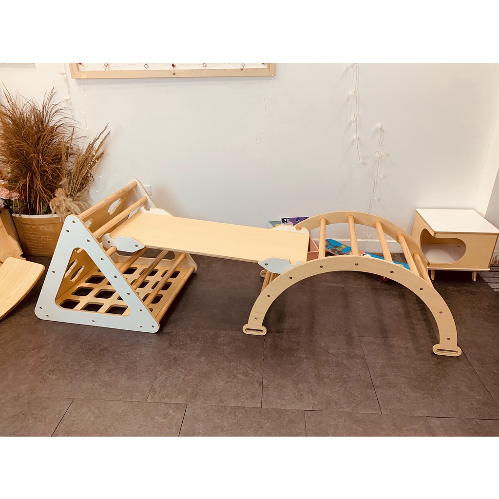 Bộ thang leo tam giác Montessor cho trẻ 0 tới 3 tuổi, chất liệu gỗ plywood an toàn cho bé, thương hiệu Vinaplywood