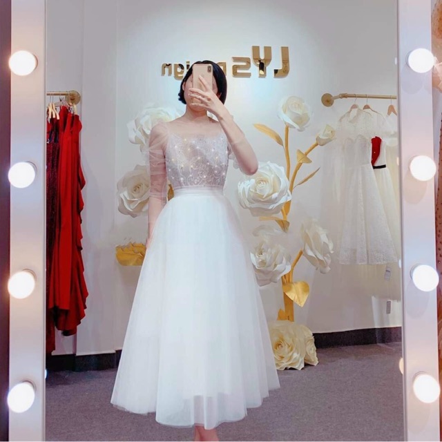 Đầm xoè tay đai đính cườm