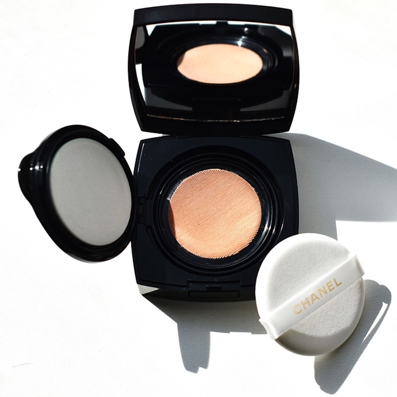 Kem Nền Dạng Lỏng Làm Sáng Da SPF25 PA + + N10 # N12 #