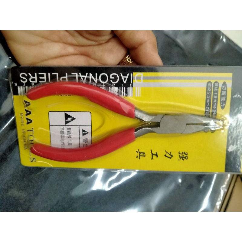 Kiềm đầu nhọn và kiềm uốn trang sức