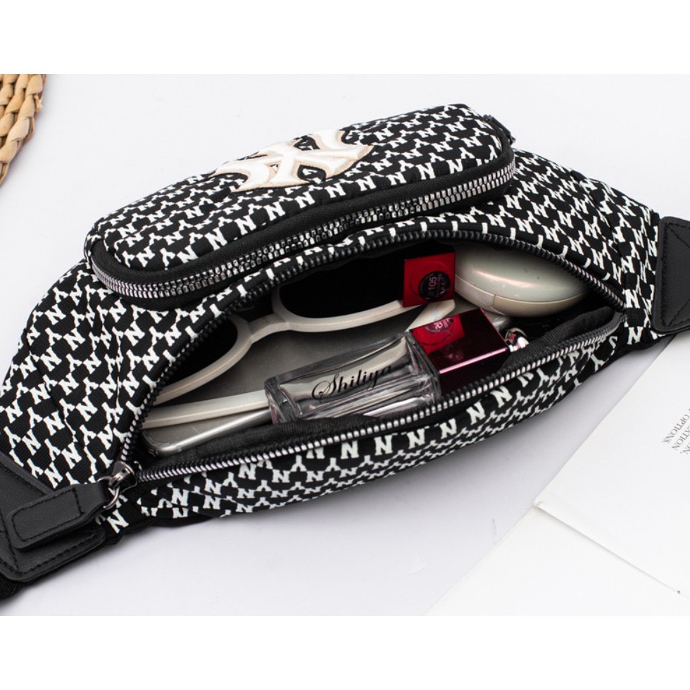 Túi bao tử đeo chéo MONOGRAM thời trang unisex chống thấm nước đi chơ du lịch phong cách ulzzang QASA