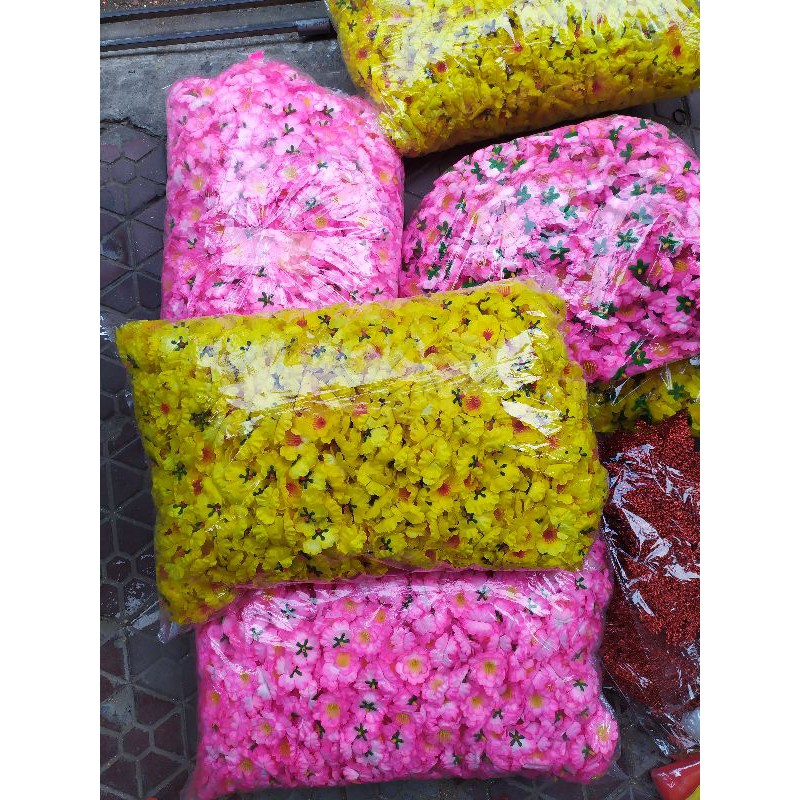 Bông hoa mai, hoa đào rời không cành trang trí oản, giỏ quà...(Giá 100gr)