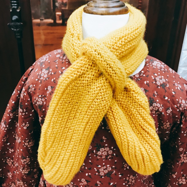 Khăn len quàng cổ cho bé