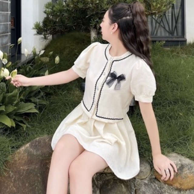 Set áo nơ cổ tròn mix chân váy xoè siêu xinh