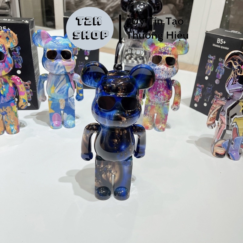 Loa Nghe Nhạc Bluetooth Gấu Bearbrick Mini Để Bàn Cầm Tay B5+ Âm Thanh Bass Cực Mạnh - T2K Shop