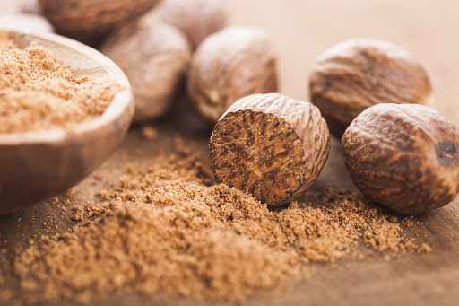 Hạt Nhục Đậu Khấu Nutmeg 50gr Chế Biến Món Ăn
