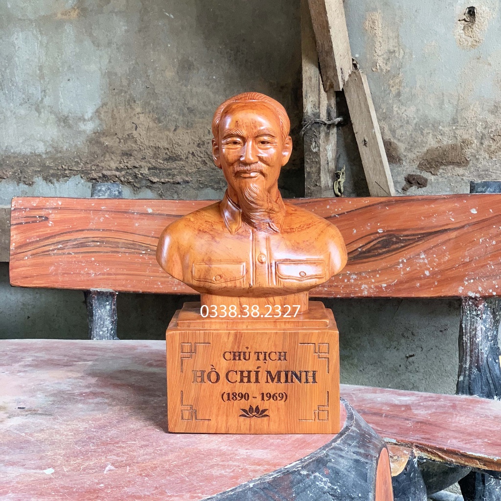 Tượng bán thân bác hồ chí minh cao 30cm và 40cm được làm bằng gỗ hương nguyên khối