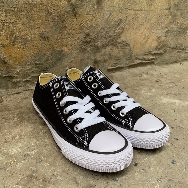 Giày CONVERSE tặng tất, full box