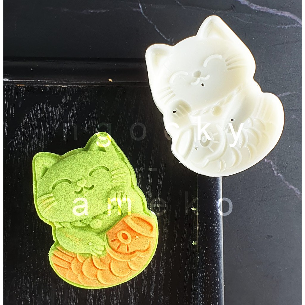 NQ50-011 - KHUÔN LÒ XO BÁNH TRUNG THU / BÁNH DỨA  HÌNH MÈO TÀI LỘC 50G