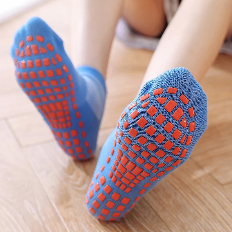 Vớ cotton mềm thoáng khí co giãn phong cách thể thao cho người lớn và trẻ em