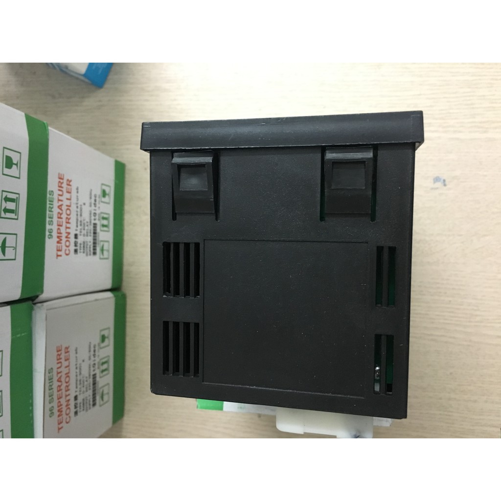 Đồng hồ nhiệt độ TEL96-9001