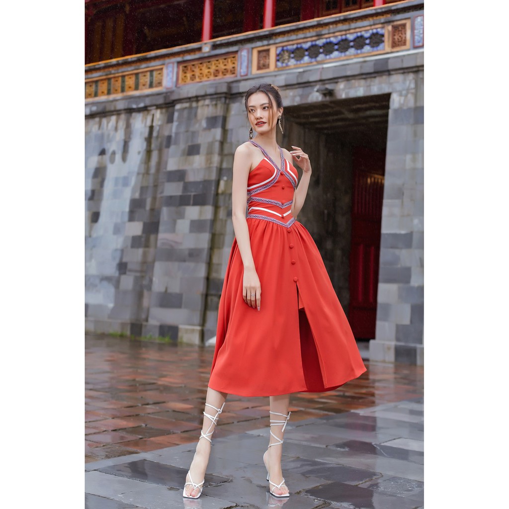 [Mã SKAMSALEP6 giảm 10% tối đa 100K đơn 150K] SÒ VINTAGE - FENA Đầm hai dây xẻ tà phối thổ cẩm