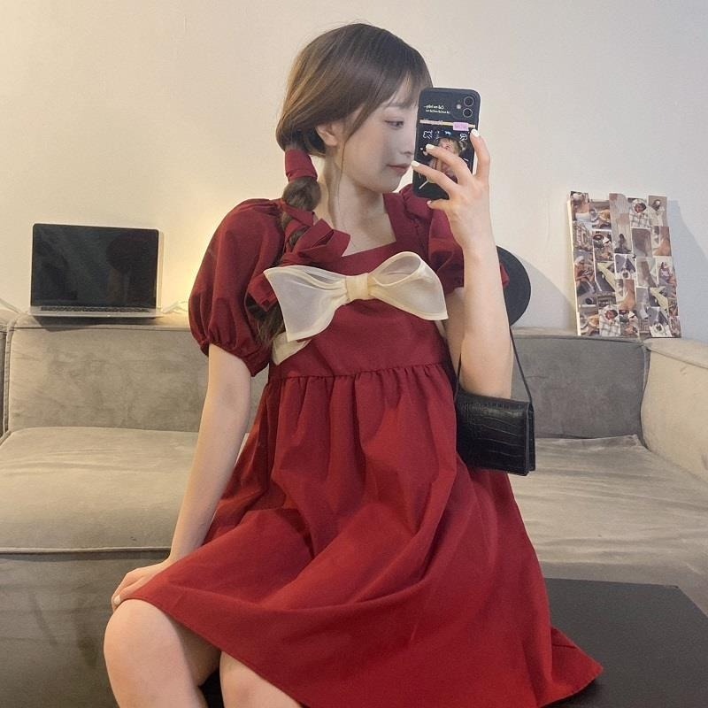 Đầm Tay Ngắn Phồng Cổ Vuông Thắt Nơ Phong Cách Pháp Cổ Điển Mới Dành Cho Bạn Nữ