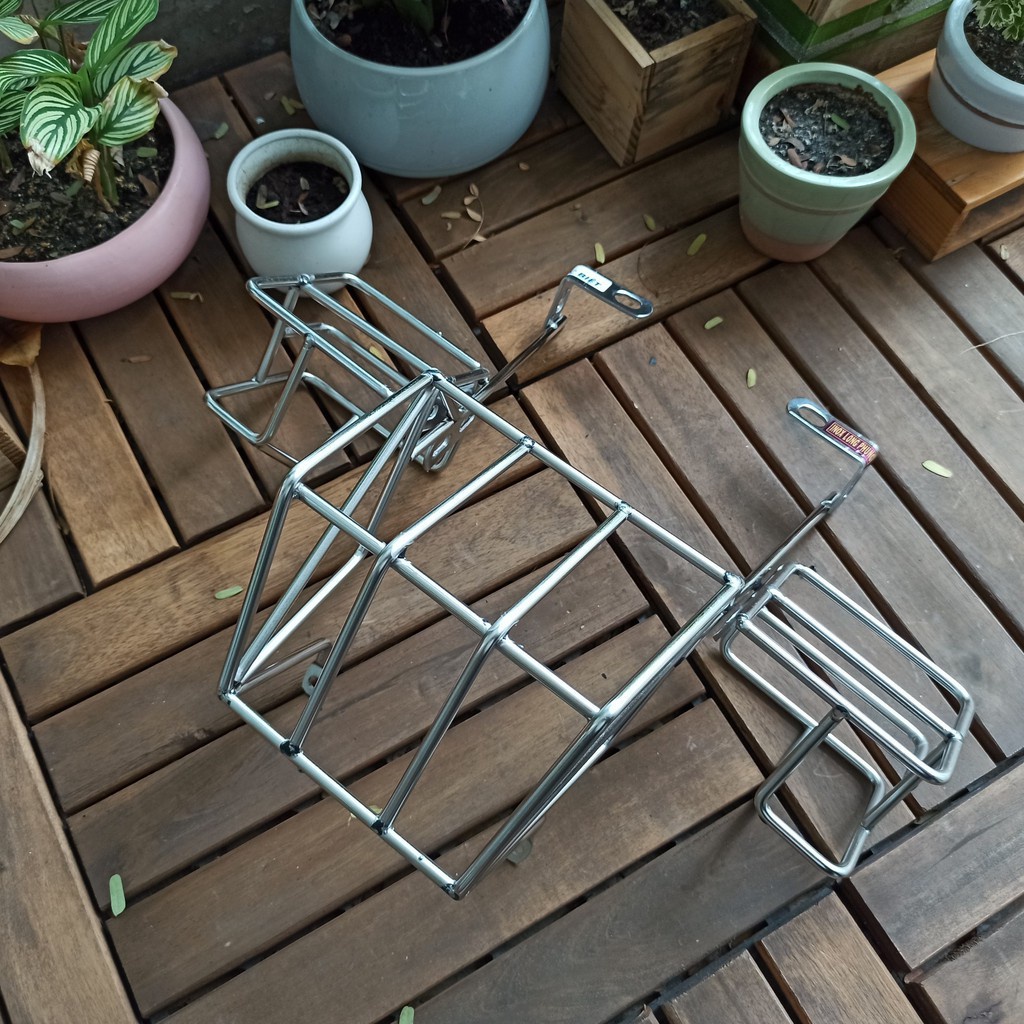 Bảo vệ đèn hậu và xi nhan inox cub 81 - cub82 - DD - Daelim DH