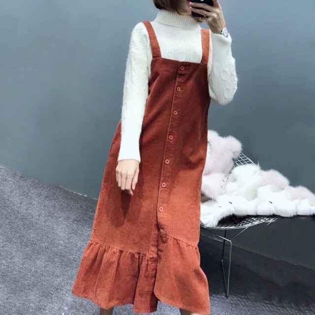 Yếm Nhung đuôi cá