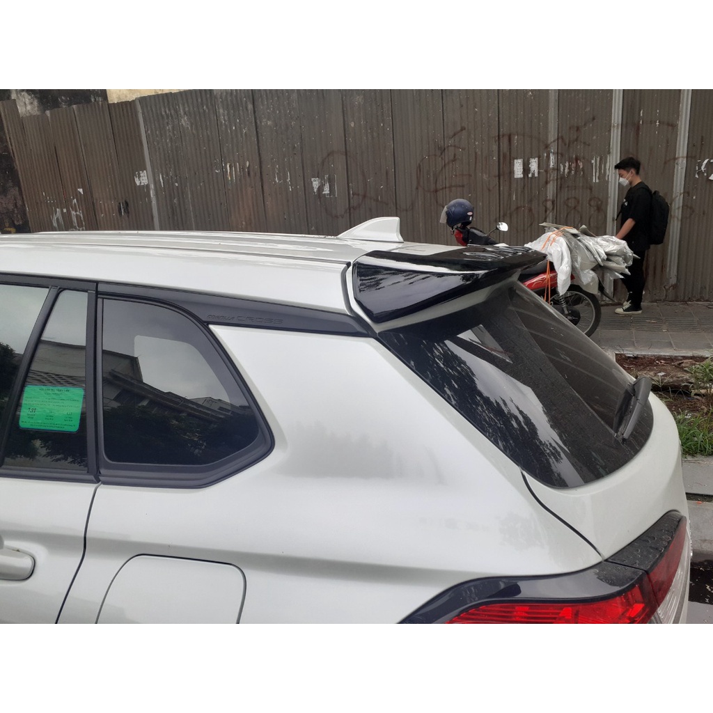 Cánh lướt gió, đuôi gió thể thao xe Toyota Cross 2021 2022 2022- (Mộc chưa sơn) Chất liệu nhựa ABS