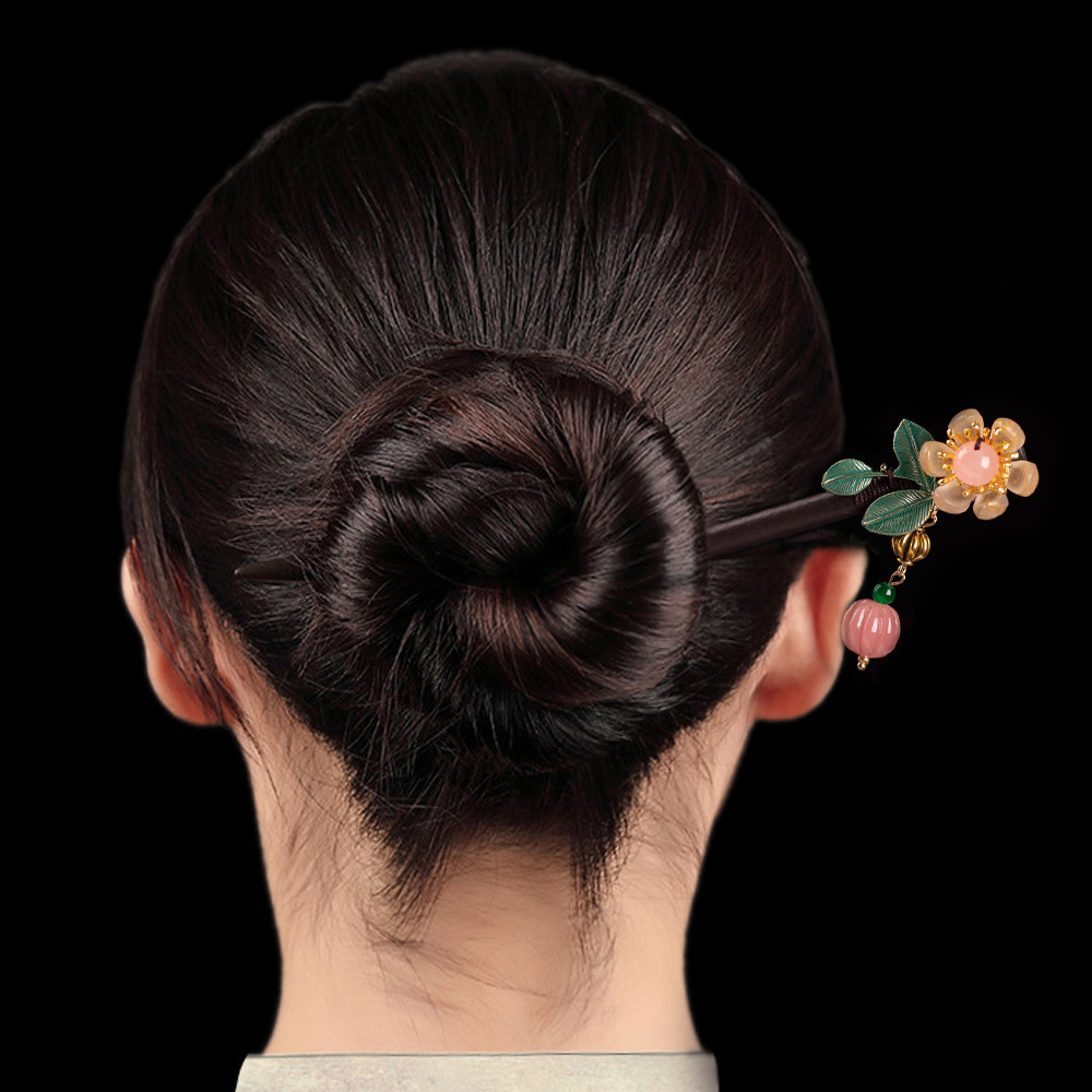 Trâm cài tóc bằng gỗ phối tua rua phong cách Trung Hoa cổ điển thanh lịch cho nữ