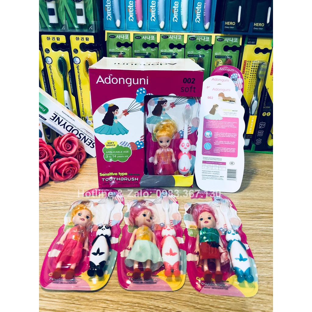 Sỉ 1 Hộp 12 Chiếc bàn chải trẻ kèm quà tặng đủ mẫu