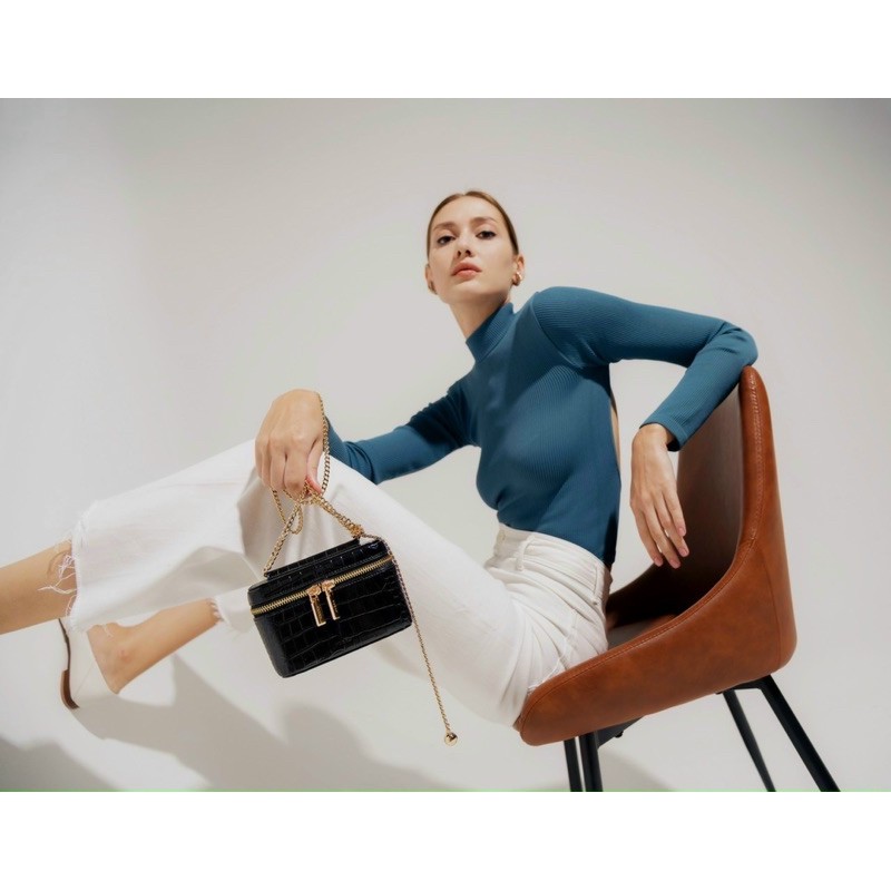 Túi p.e.d.rio vanity hộp da vân đen | BigBuy360 - bigbuy360.vn