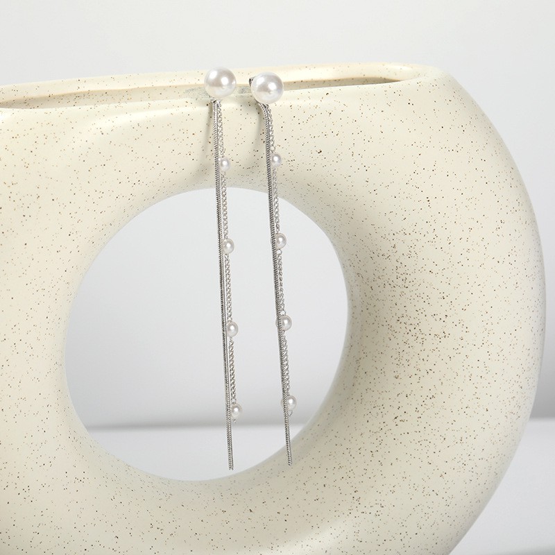 Bông tai khuyên tai n.gọc trai dài sợi mảnh chất liệu kim loại màu Bạc sang chảnh cá tính với thiết kế thời trang KT-137